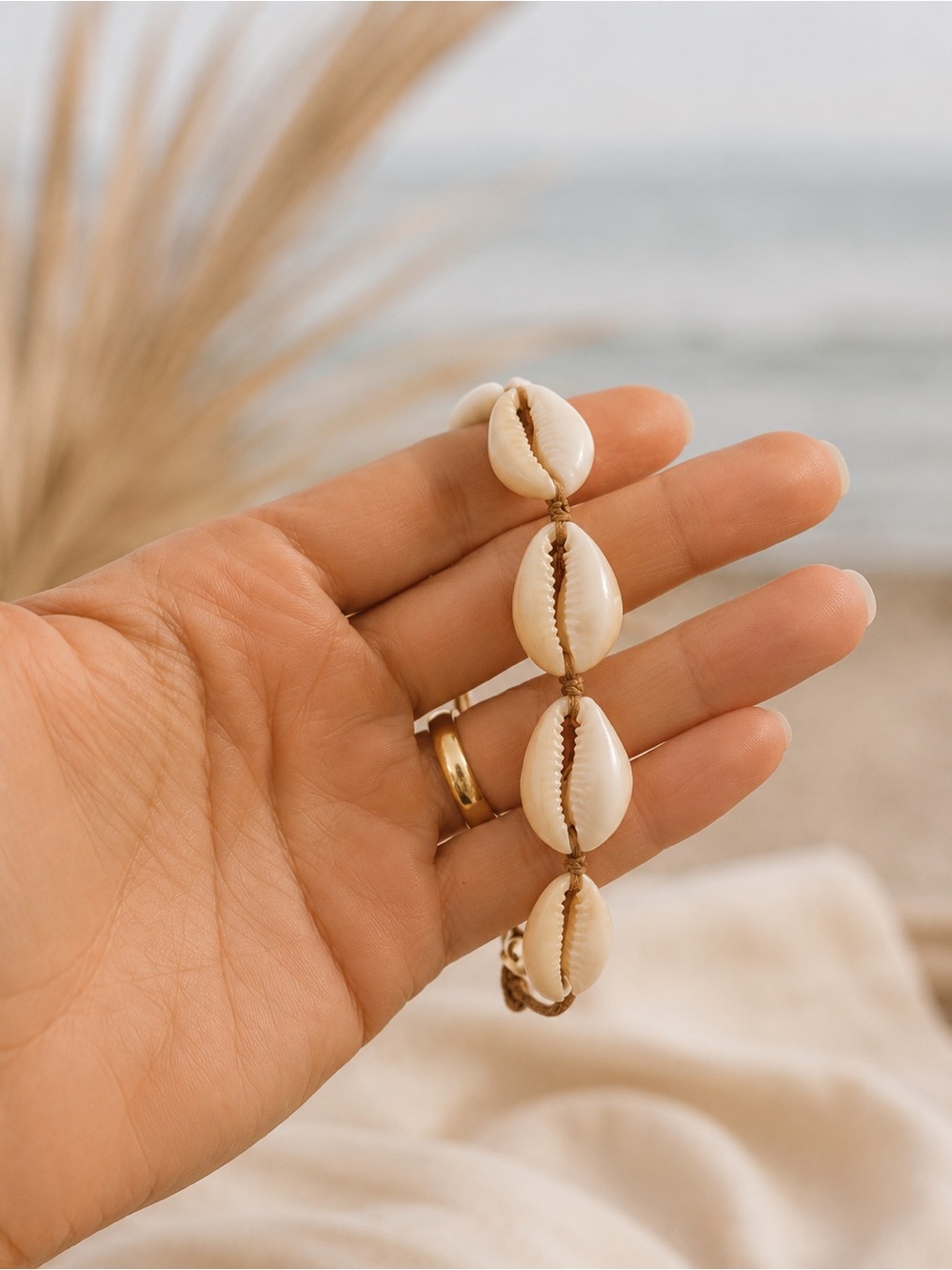 Natural Cowrie Shell Adjustable Anklet - Picture 3 of 5